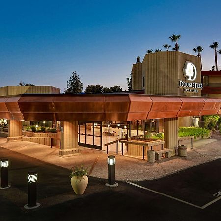 Doubletree By Hilton Phoenix- Tempe Extérieur photo
