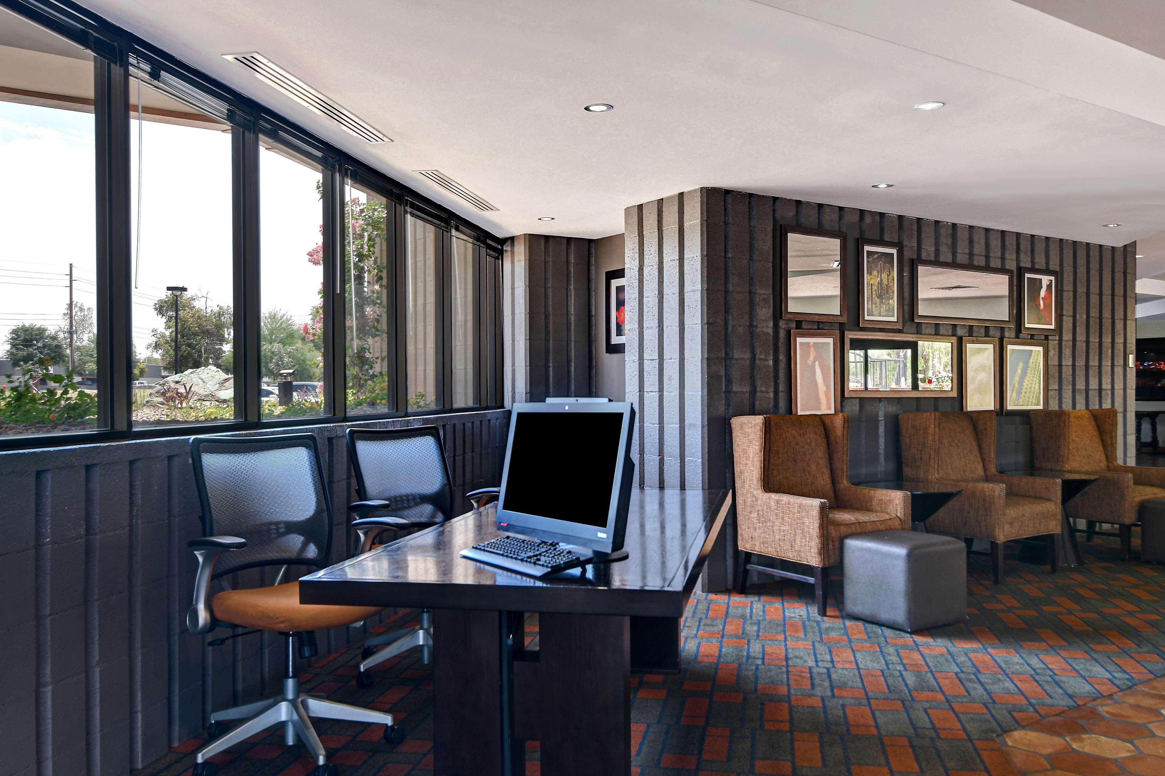 Hotel Doubletree By Hilton Phoenix- Tempe Extérieur photo