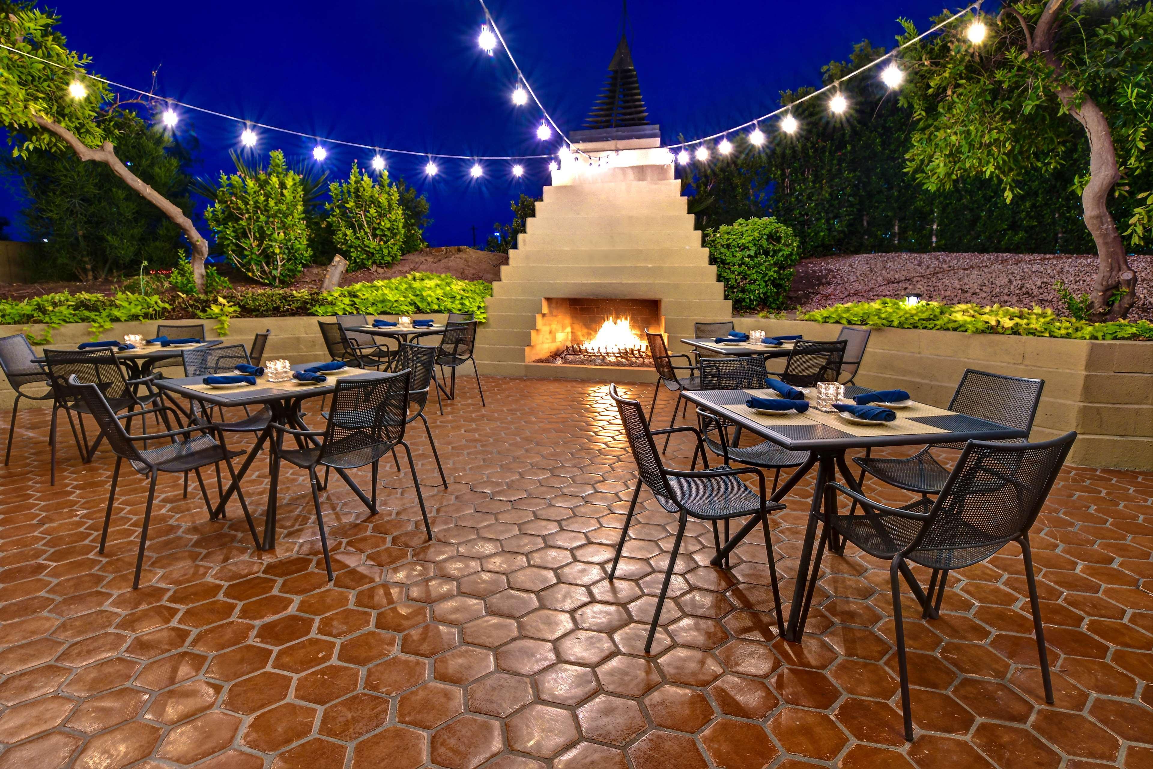 Doubletree By Hilton Phoenix- Tempe Extérieur photo