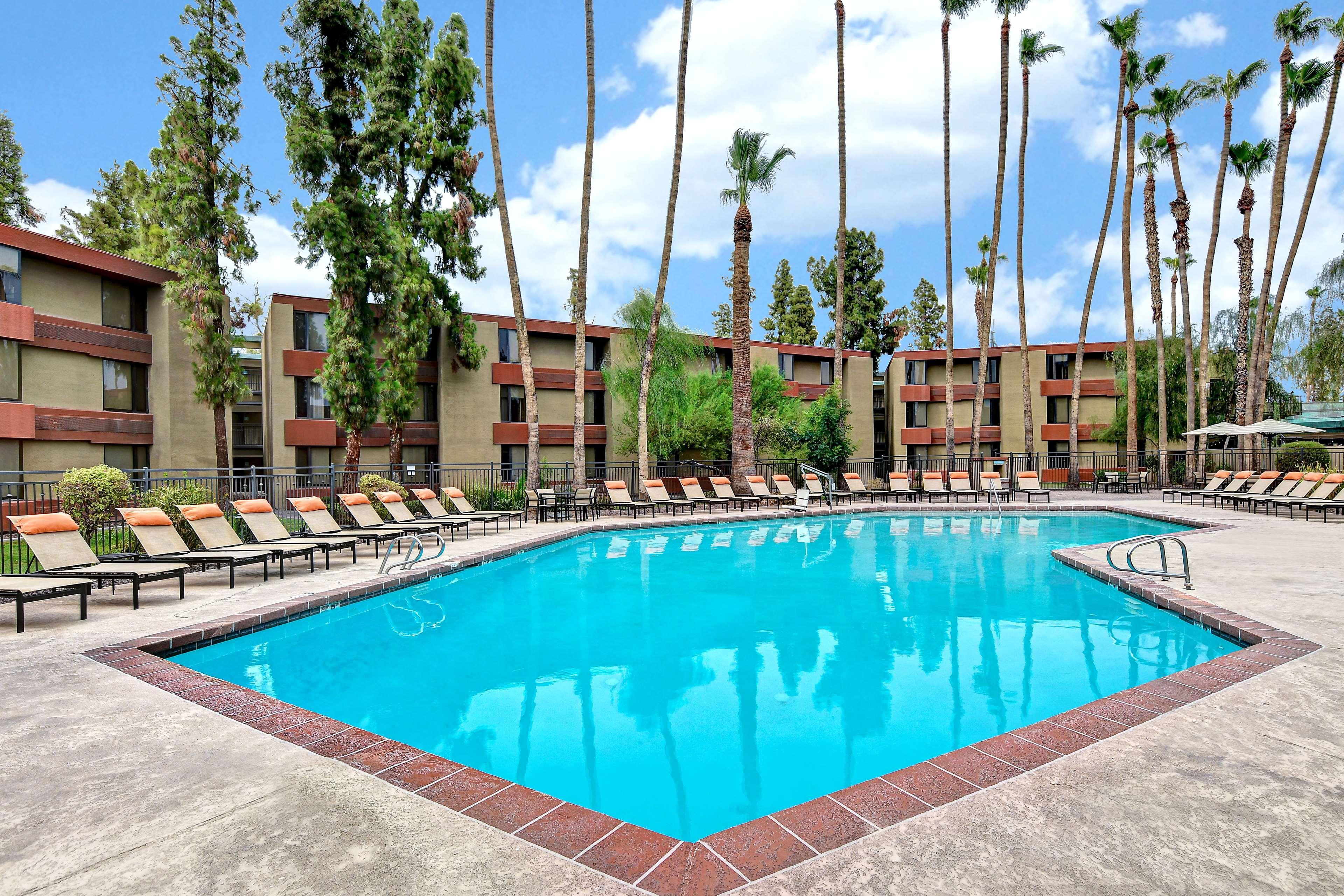 Doubletree By Hilton Phoenix- Tempe Extérieur photo