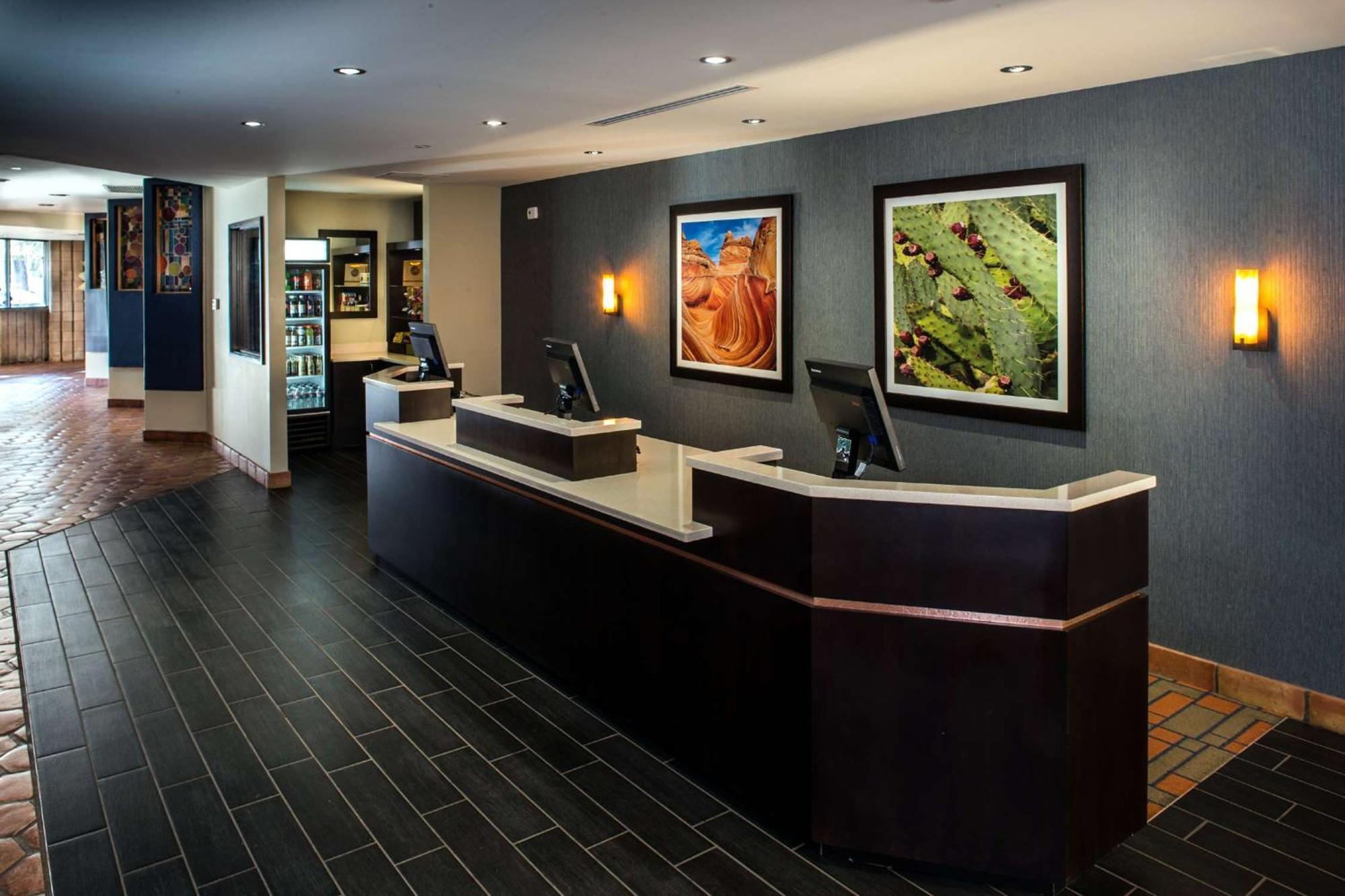 Hotel Doubletree By Hilton Phoenix- Tempe Extérieur photo